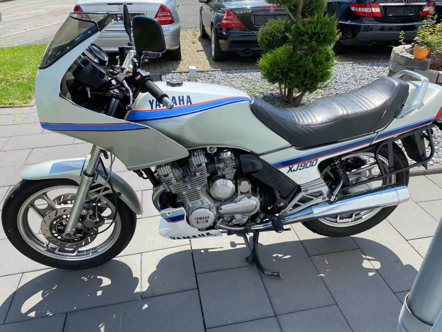 Yamaha XJ 900 Schöne Gepflegte Yamaha XJ 900 EZ1991 KM 50029 Argento - 1