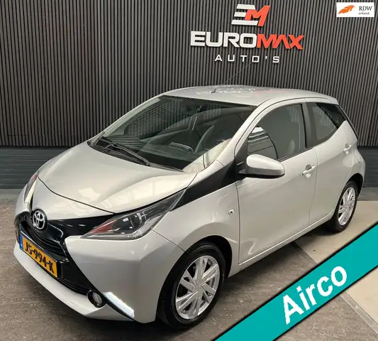 2015 Toyota Aygo in Grey for sale