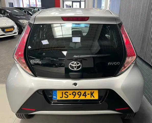 Toyota Aygo view 9