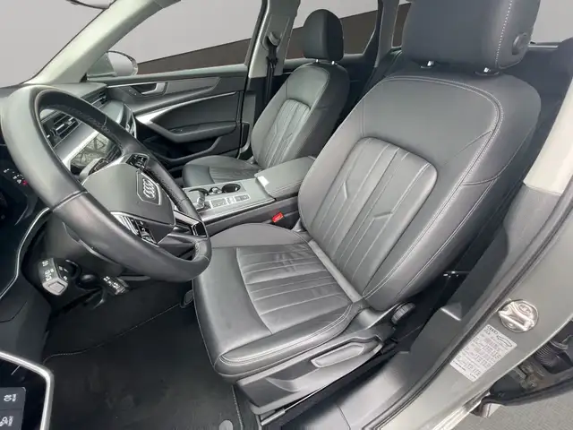 Audi A6 view 11