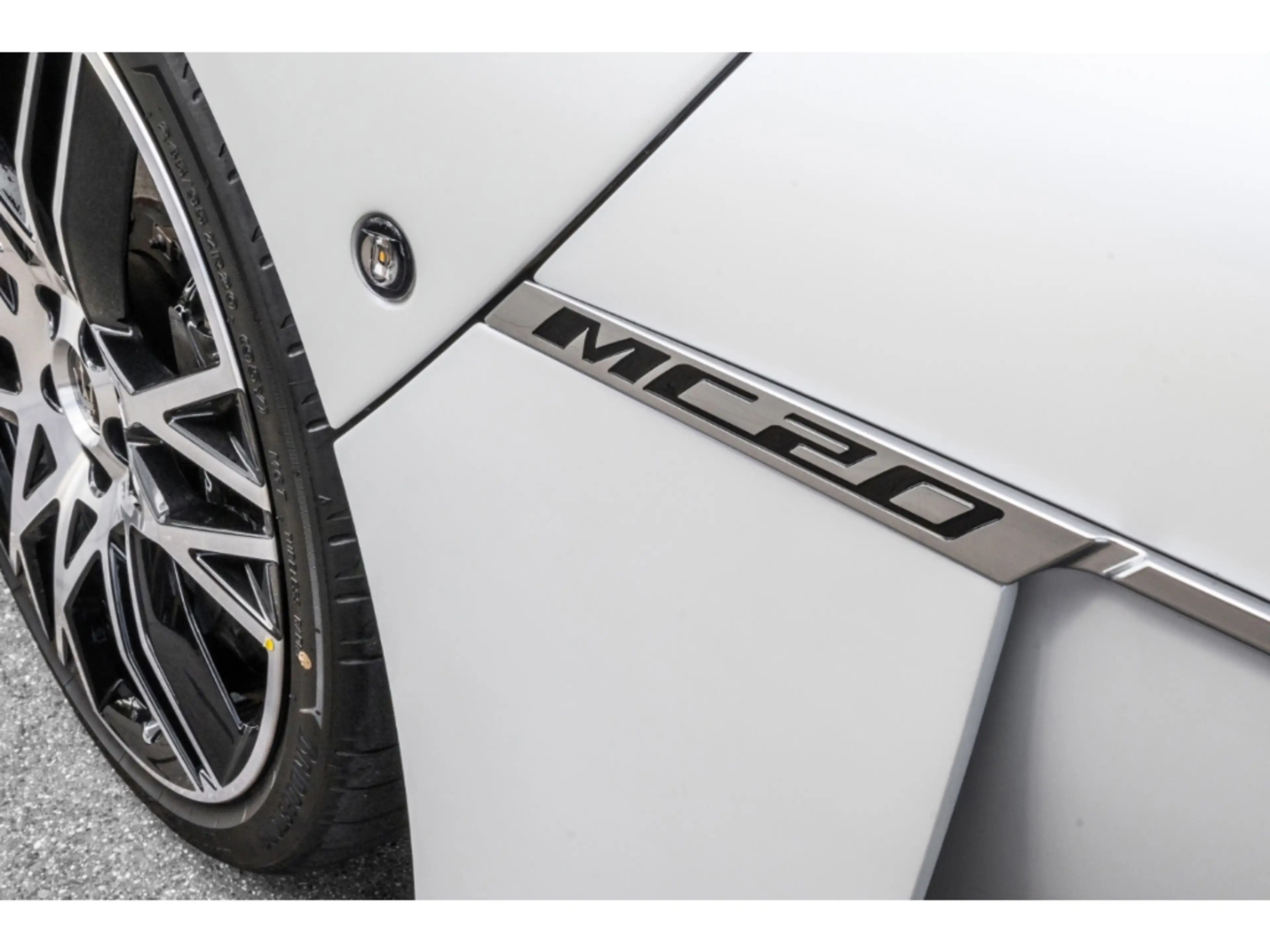 Maserati Cielo *Bianco Audace Matt*Carbon-Paket*Lift*Sonus — photo 8