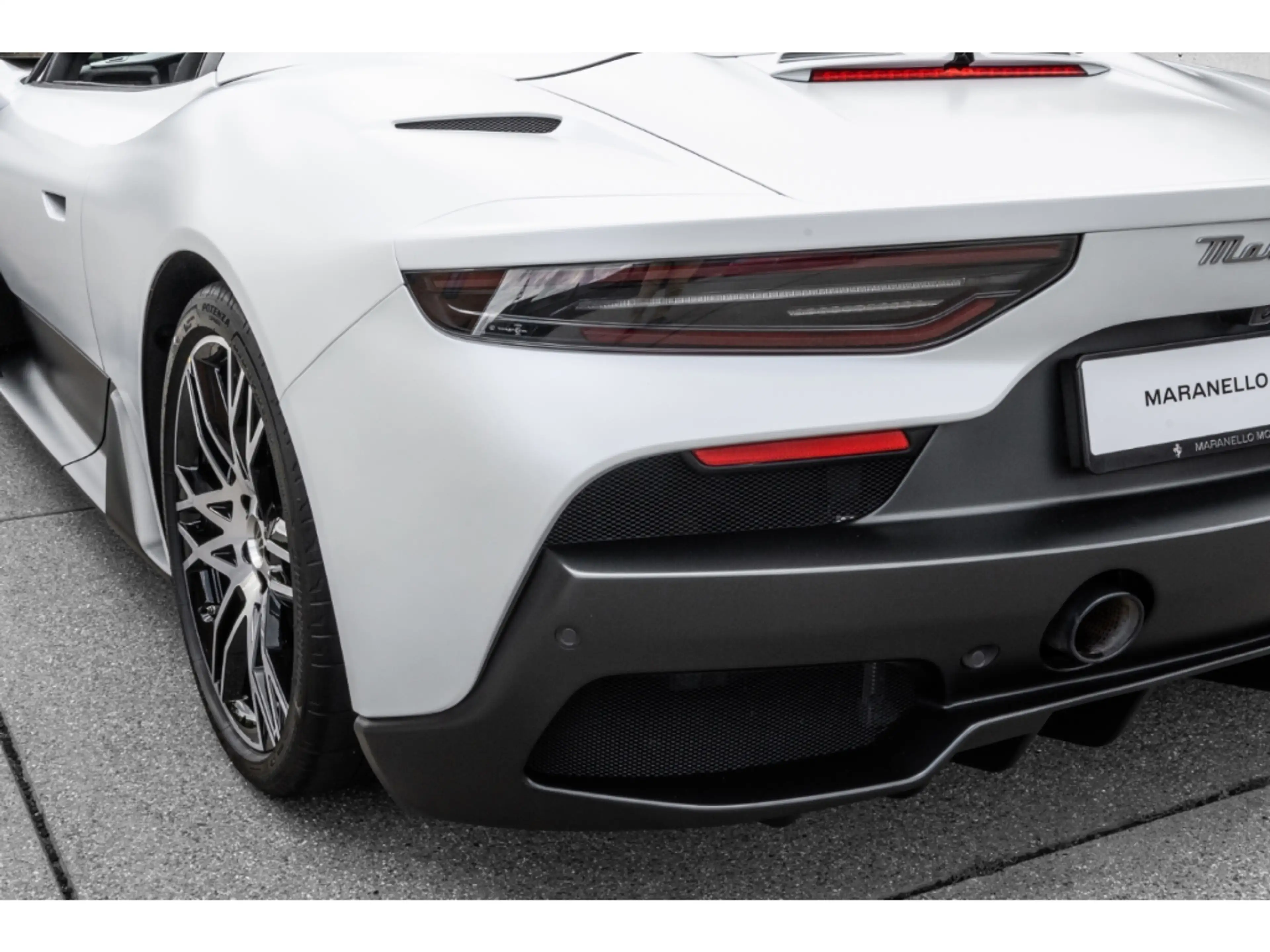 Maserati Cielo *Bianco Audace Matt*Carbon-Paket*Lift*Sonus — photo 15