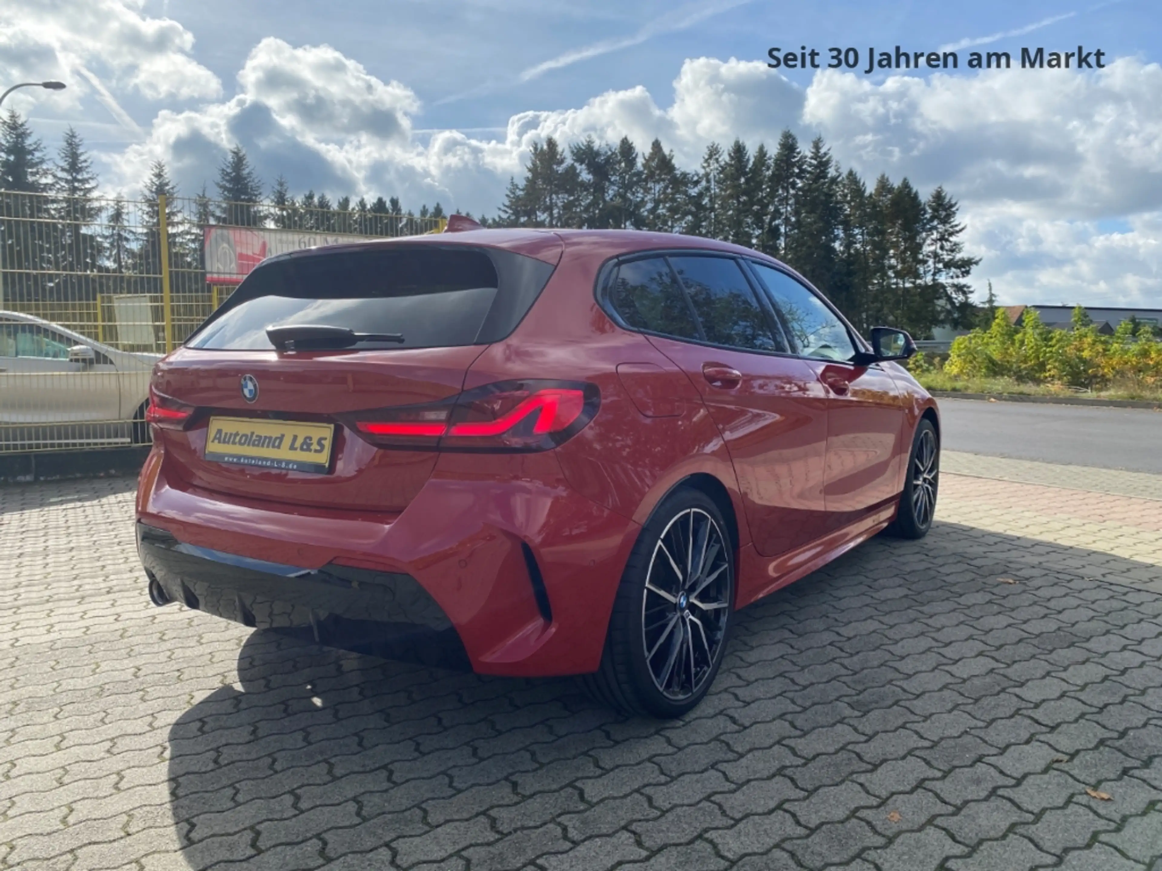 BMW 118 i M-Sport,Pano,Navi,LED,Apple,8-fach,PDC,Alus,Kame — photo 3
