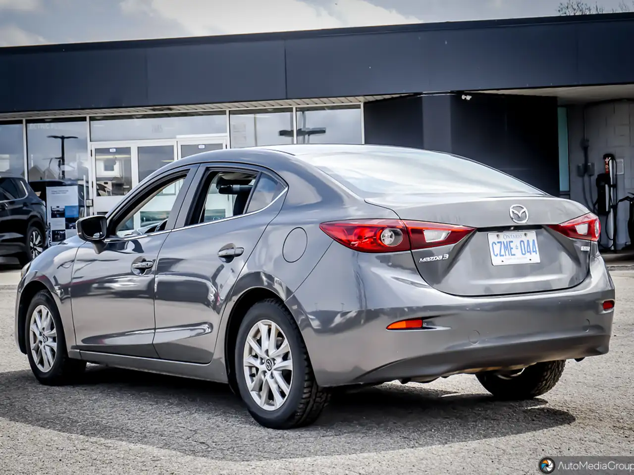 Mazda 3 снимка Mazda 3