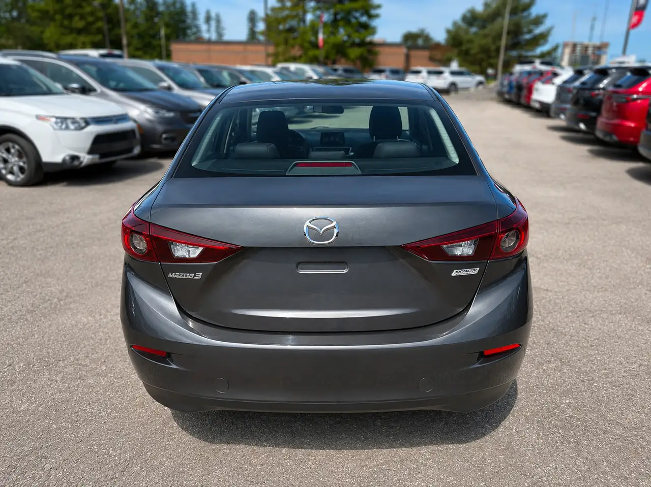 Mazda 3 снимка Mazda 3