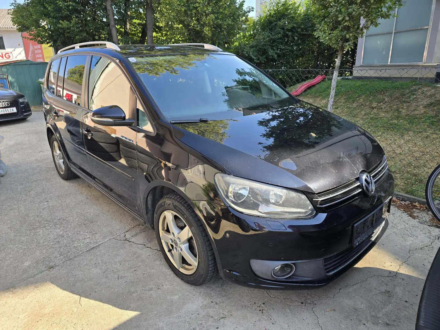 Volkswagen Touran Highline - 1