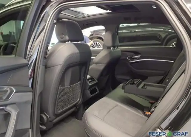 Audi Q8 E-Tron view 9