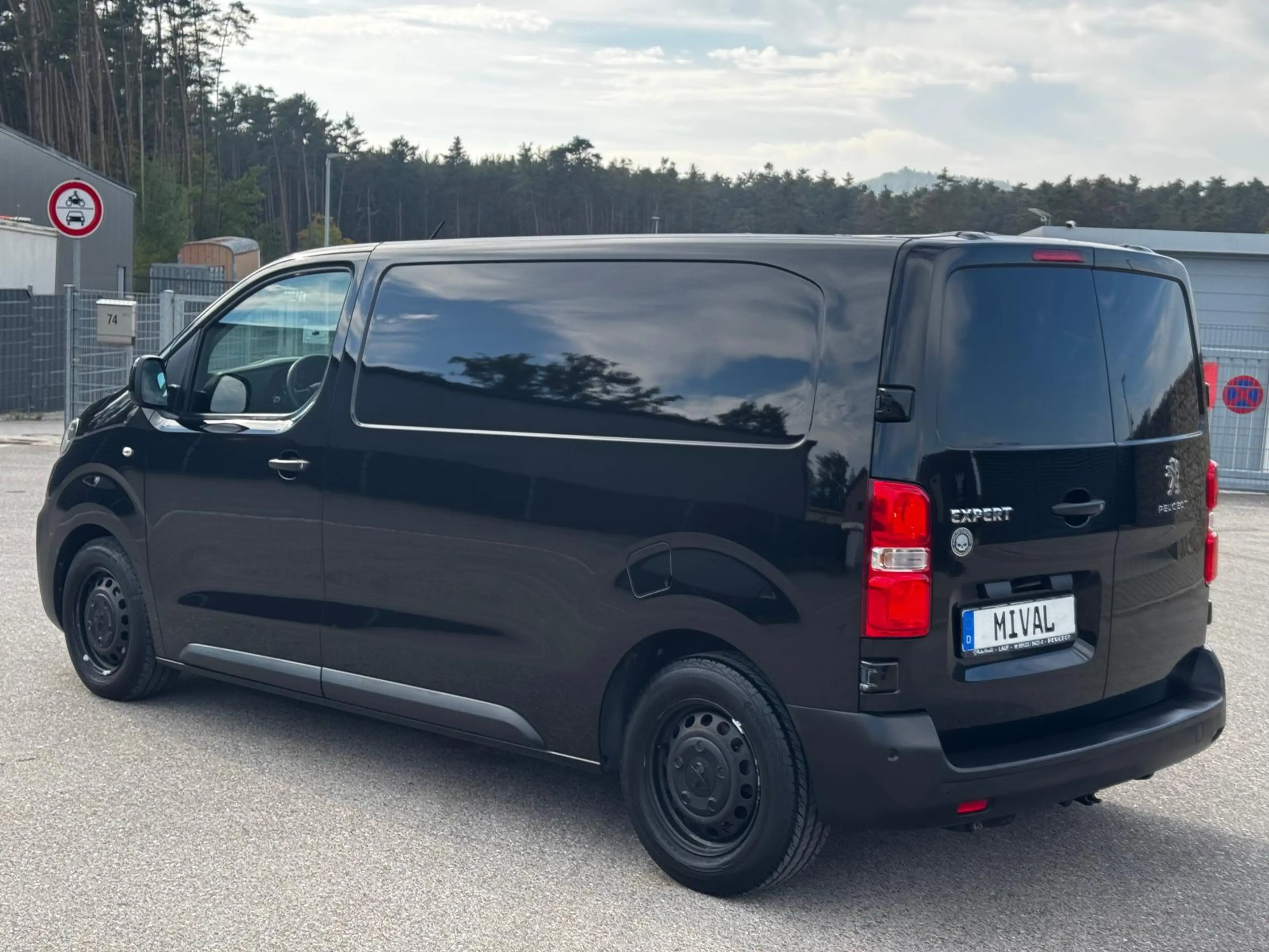 Peugeot Expert 2.0 Blue-HDI FAP Premium L2 — photo 5