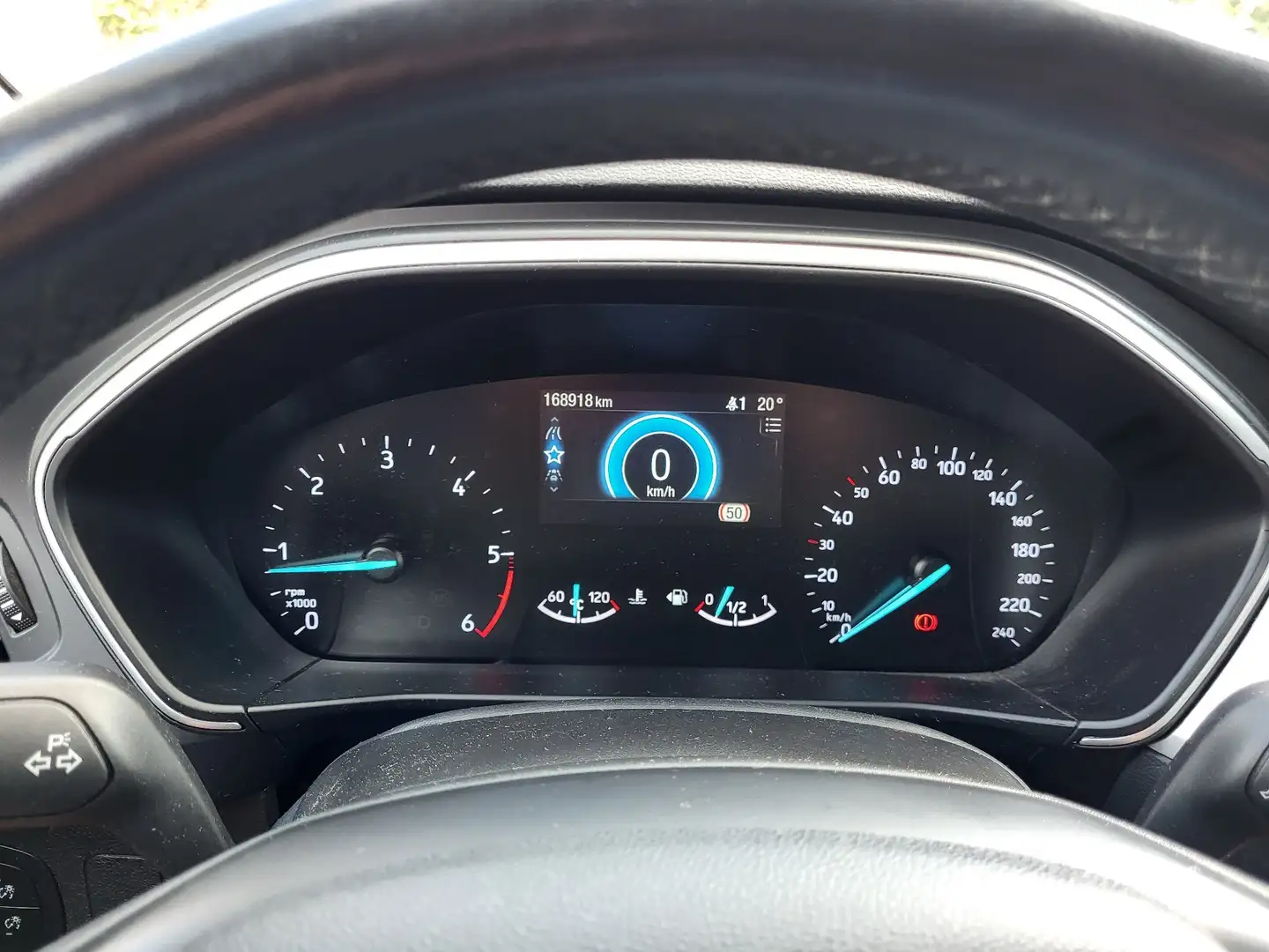 Ford Focus 1.5 EcoBlue Start-Stopp-System COOL&CONNECT - 2