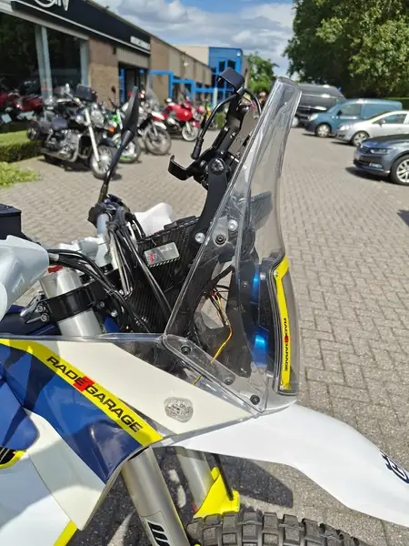 Husqvarna 701 Enduro - foto 5