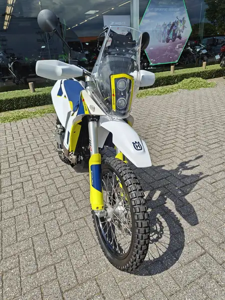 Husqvarna 701 Enduro - foto 7