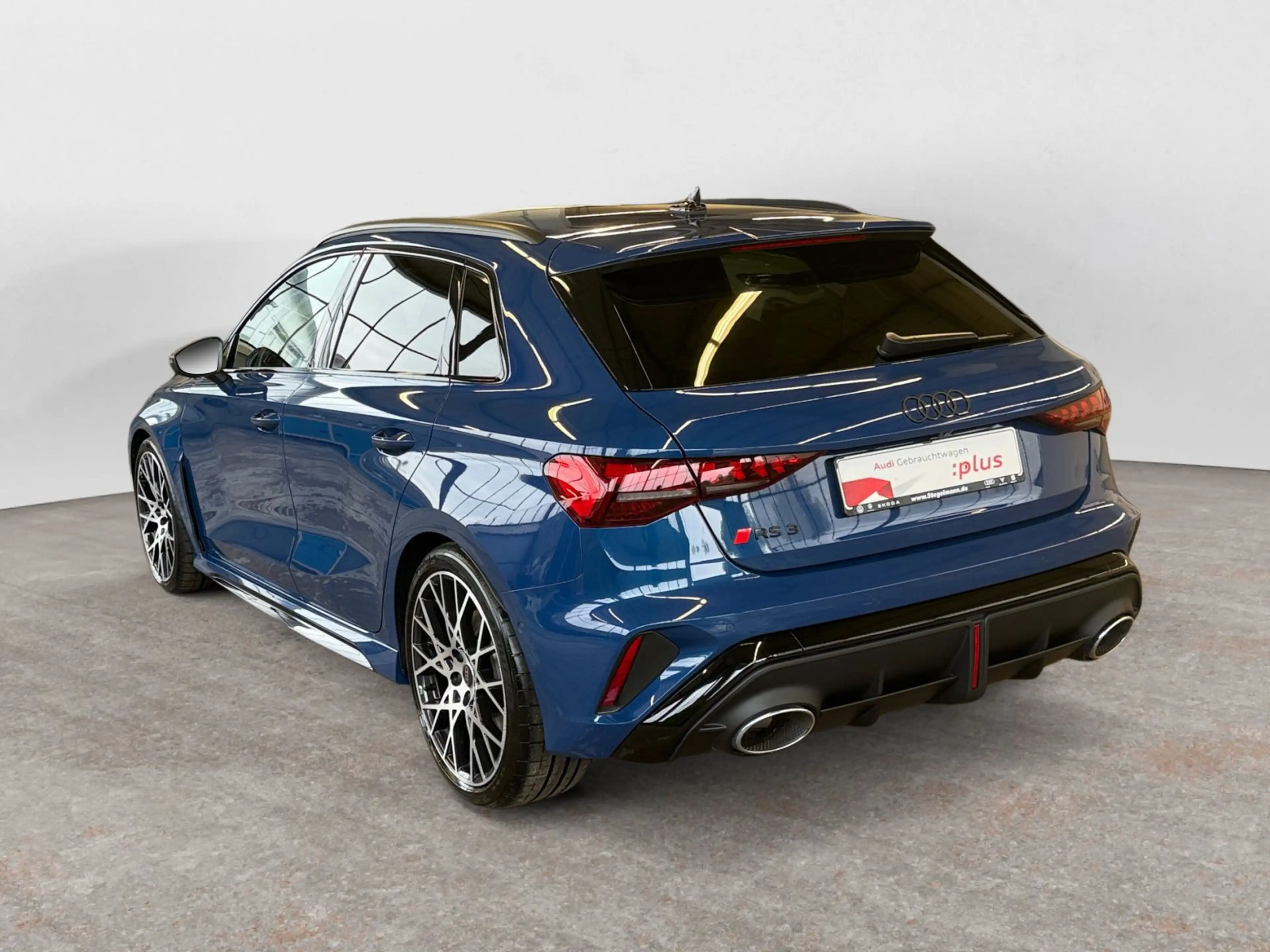 Audi RS3 qu.S-tronic Schwarzpaket+ — photo 4