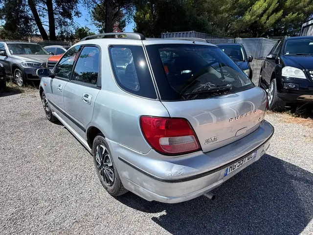 Subaru Impreza view 3