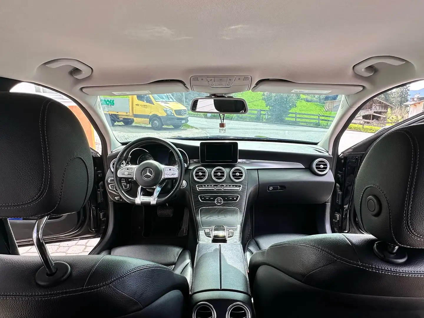 Mercedes-Benz C 300 7G-TRONIC AMG Line - 2