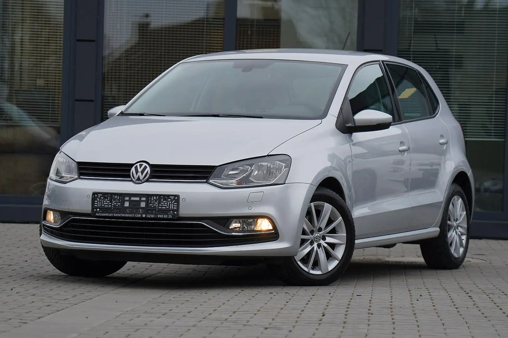 Volkswagen Polo V Comfortline Срібний - 1