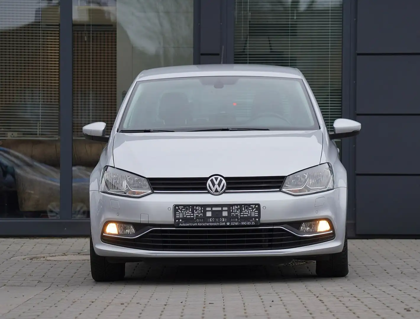 Volkswagen Polo V Comfortline Срібний - 2