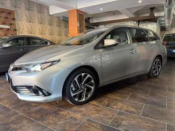 Auris II 2015 Touring Sports Touring Sports 1.8h Active cvt