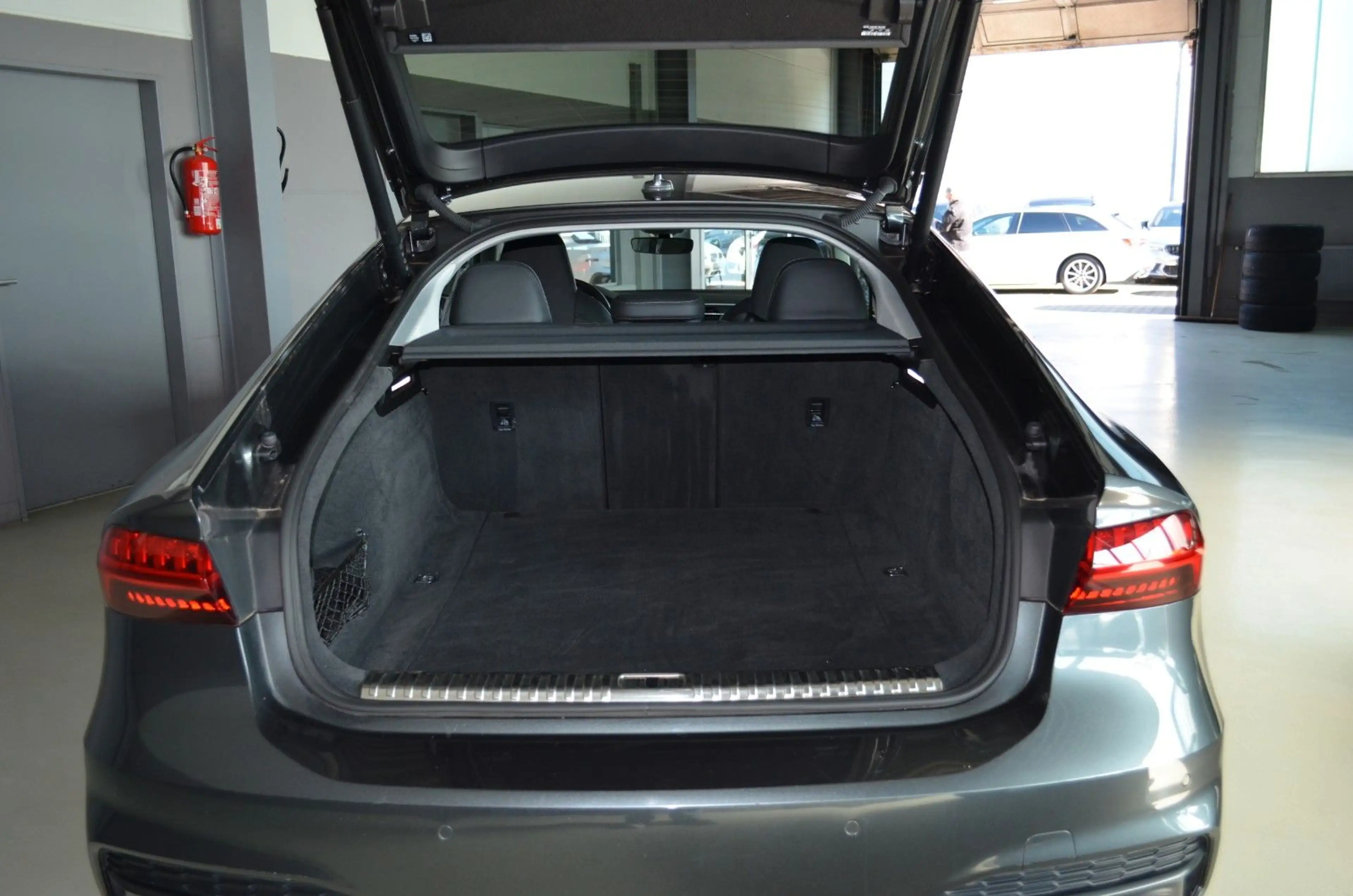 Audi S7 Sportback 3.0 TDI quattro B&O/HuD/Memory — photo 12
