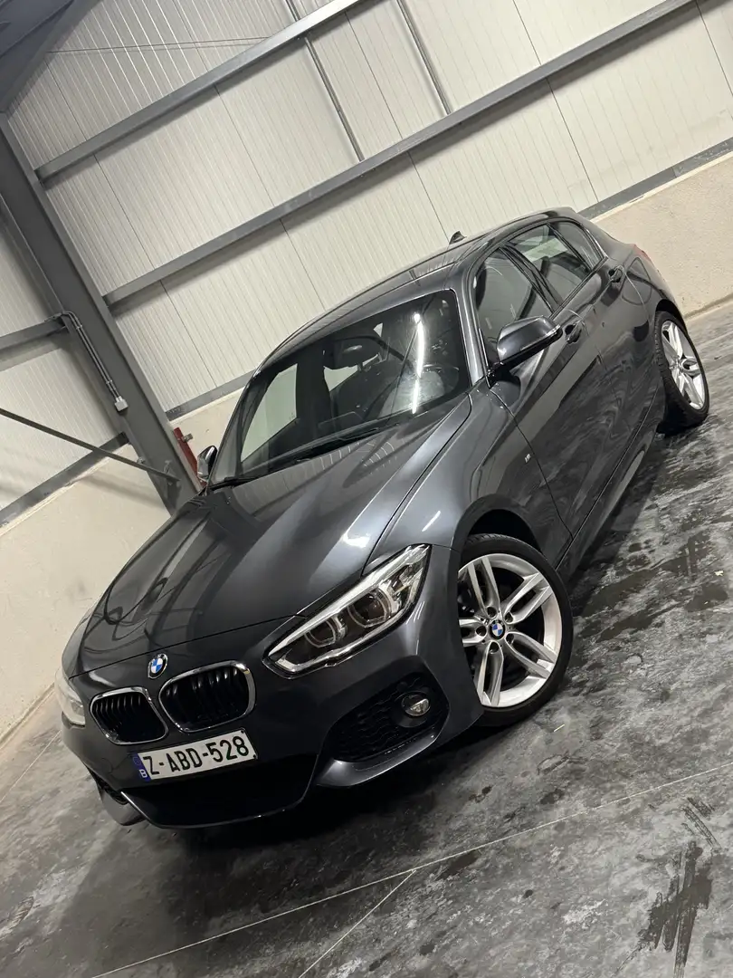 BMW 118 FULL PACK M PRET A IMMATRICULER (BOITE AUTO) Gris - 1