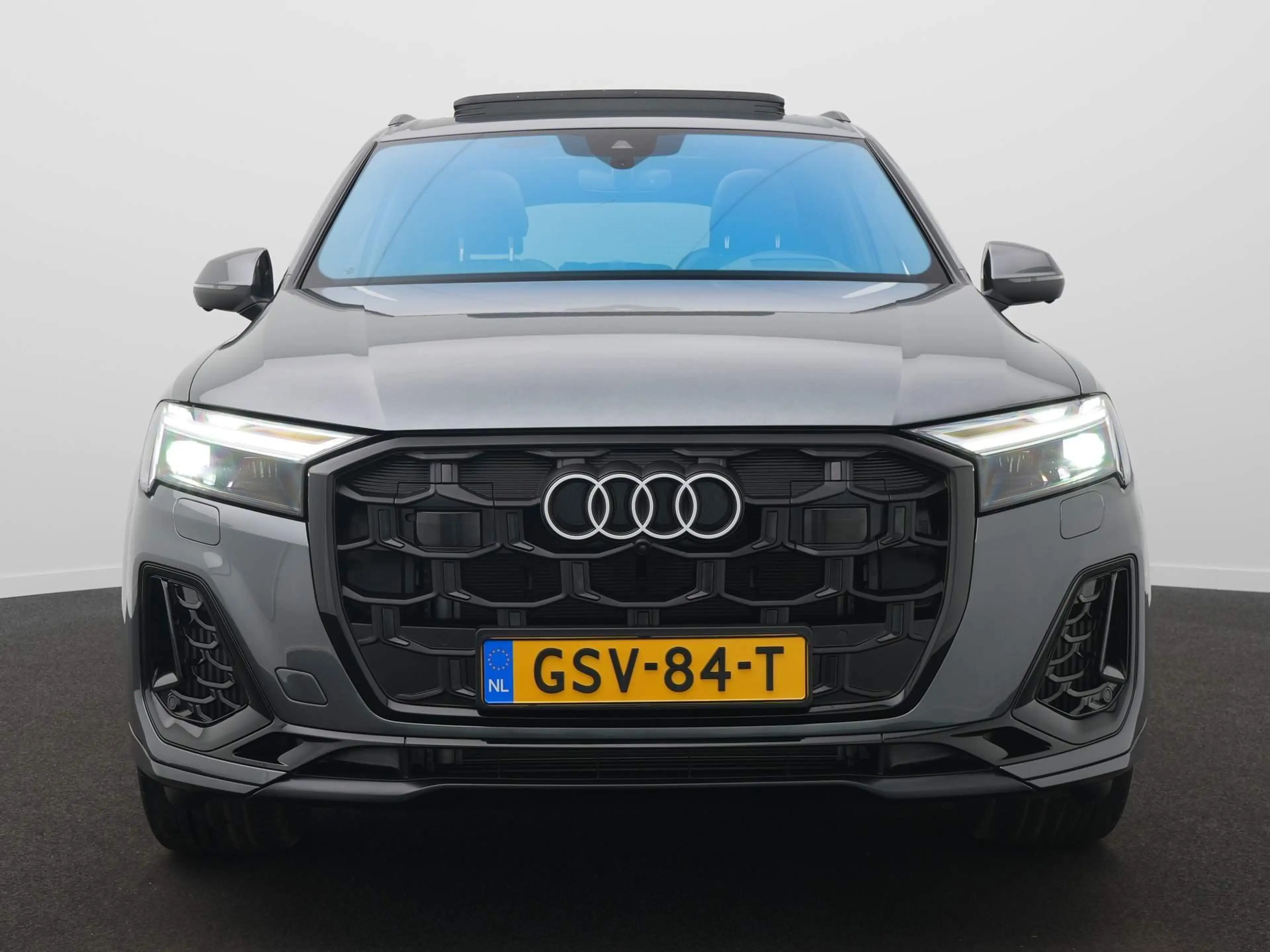 Audi Q7 55 TFSI e quattro Pro Line Advanced | Panodak | 36 — photo 2