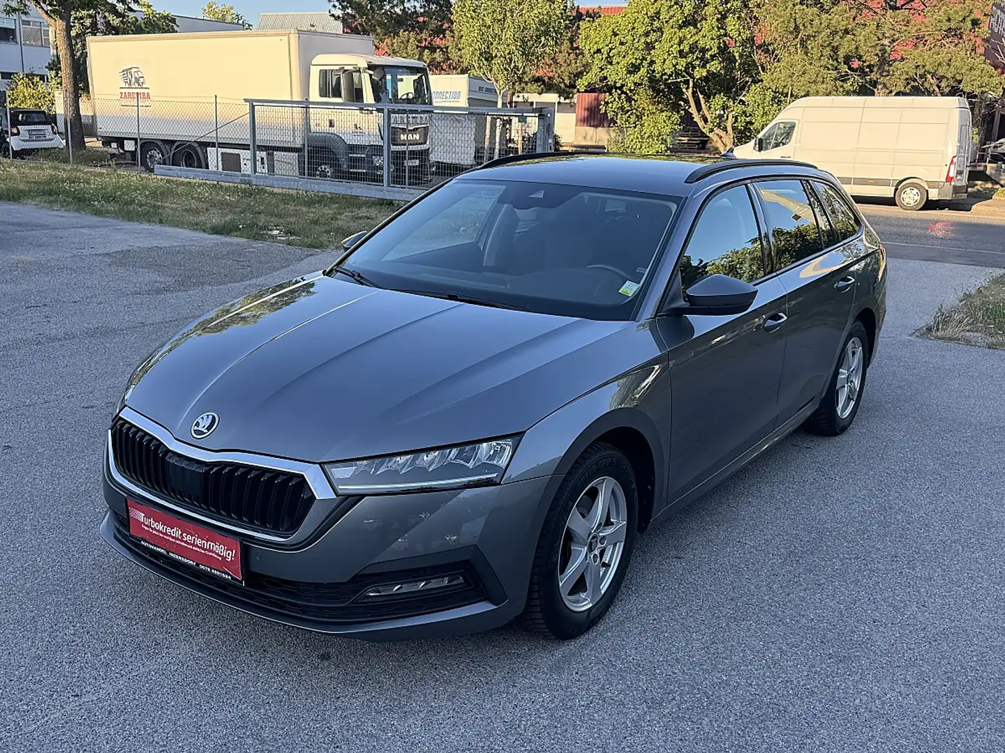 Skoda Octavia 2.0 TDI DPF Ambition DSG / AMBIENTE / NAVI / LE... Silber - 2