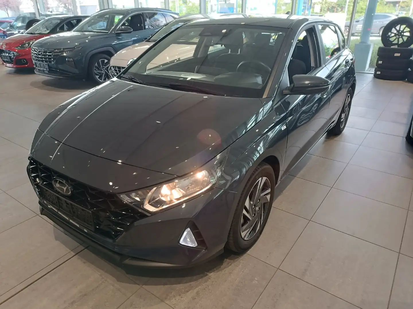 Hyundai i20 1.0 T-GDI Trend Apple CarPlay, Sitzheizung Gris - 2