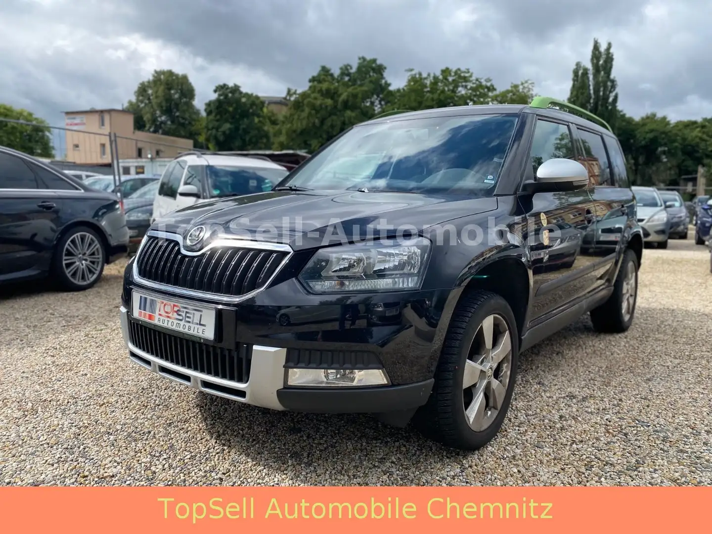 Skoda Yeti 2.0 TDI 81kW Ambition Sitzheizung PDC AHK Negro - 1