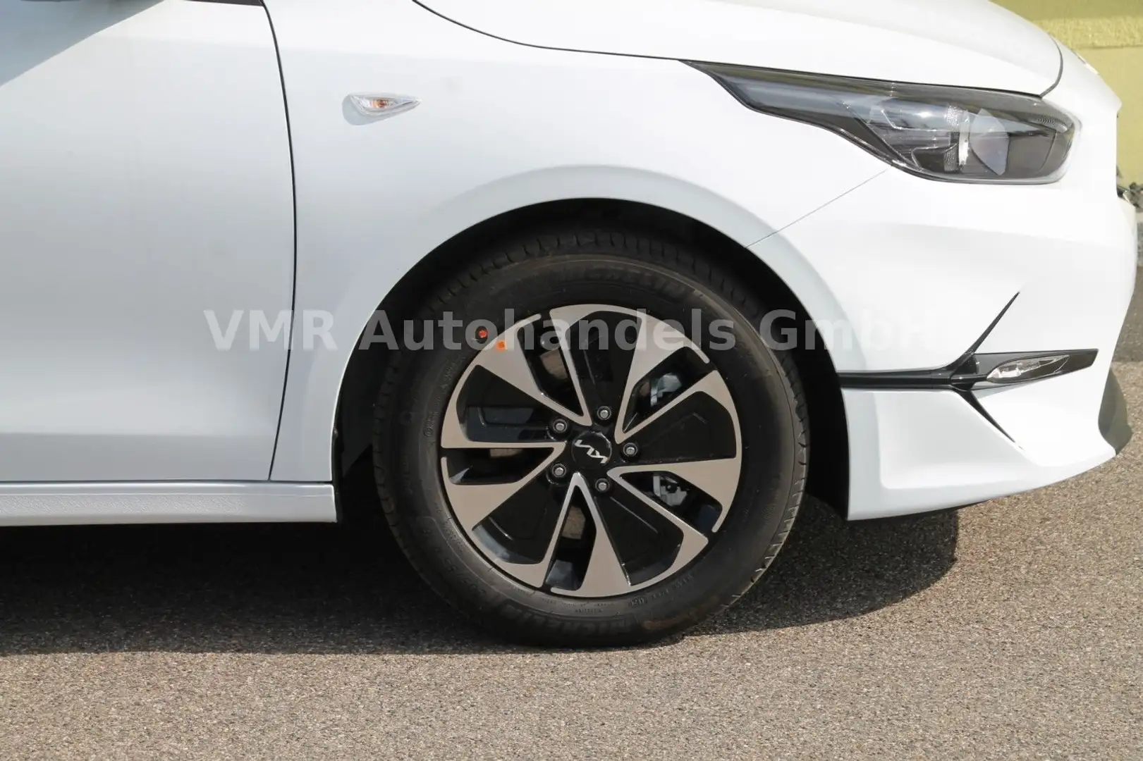 Kia Ceed SW / cee'd SW 1.5 T-GDi Automatik *Navi*APP* Blanc - 2