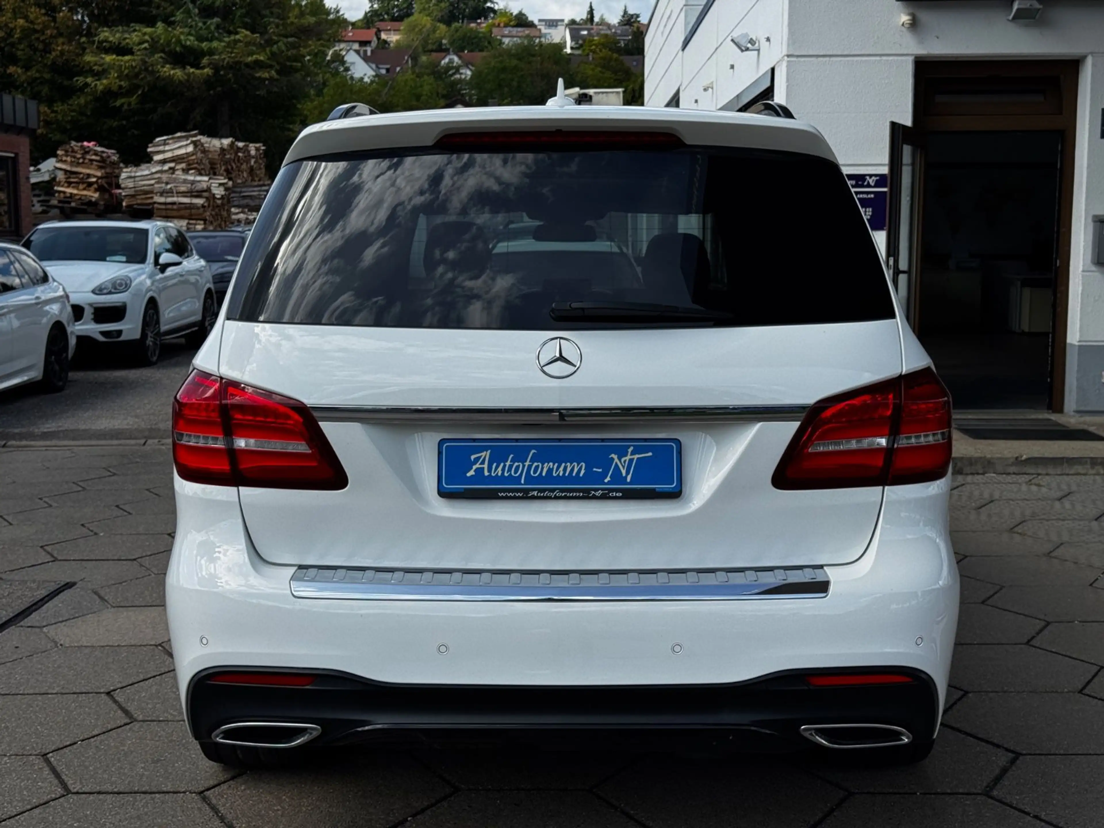 Mercedes-Benz GLS 350 d AMG/4MATIC/PANO/360/DISTRONIC/StandHZG — photo 8
