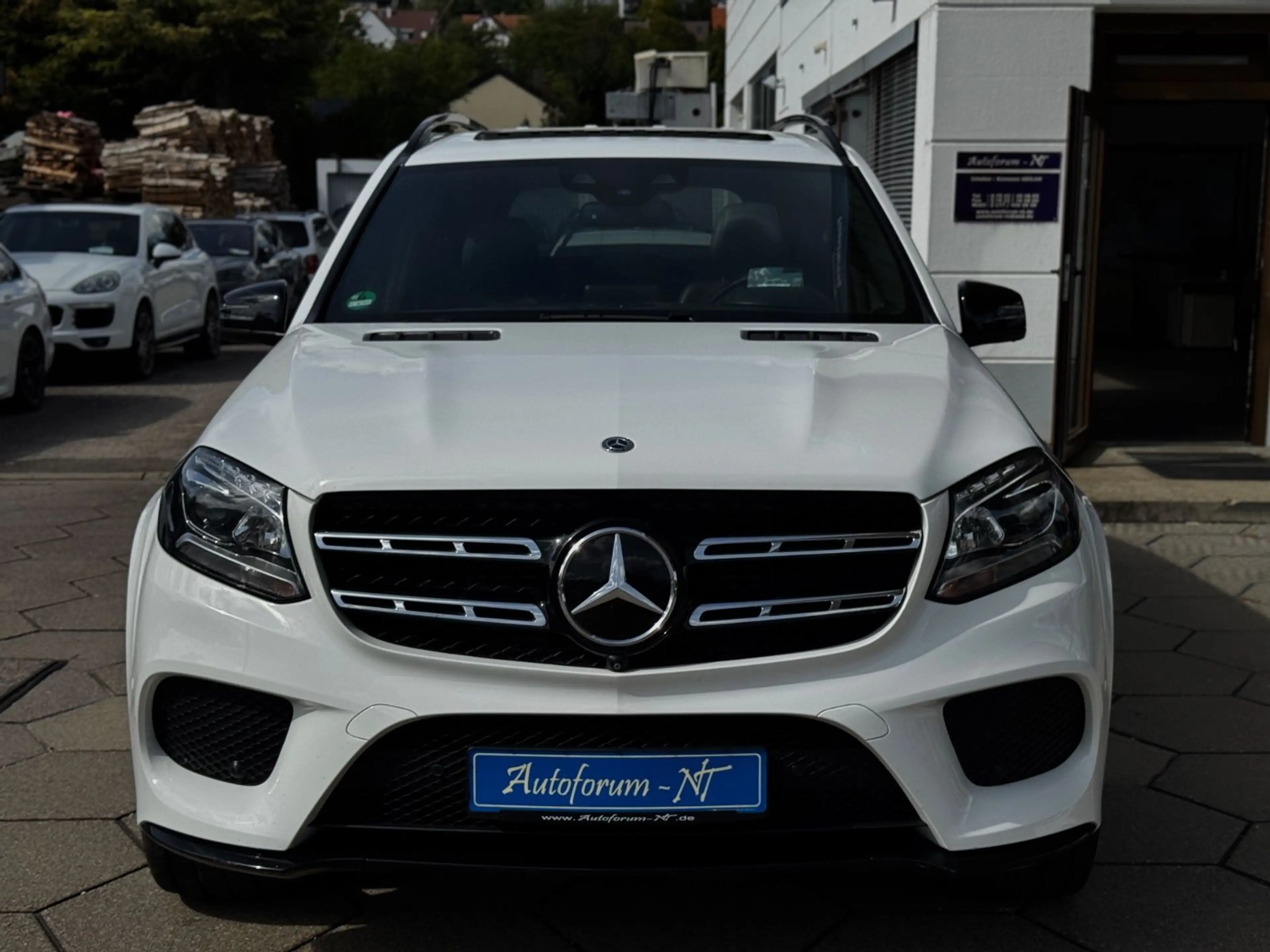 Mercedes-Benz GLS 350 d AMG/4MATIC/PANO/360/DISTRONIC/StandHZG — photo 4