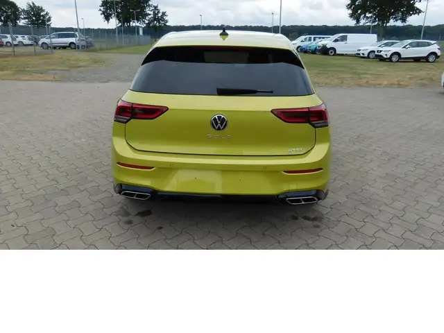 Volkswagen Golf view 4