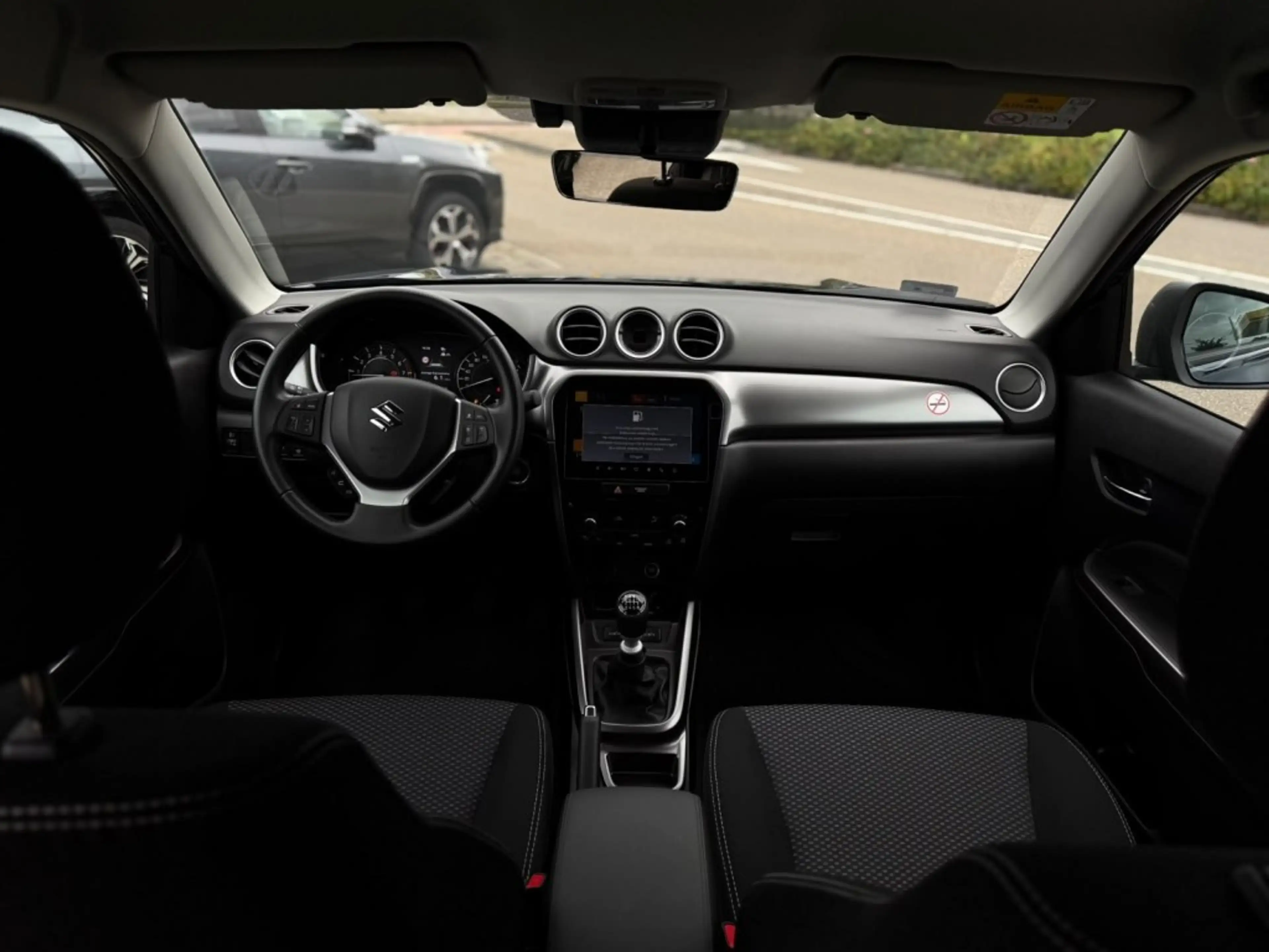 Suzuki Vitara 1.4 SELECT TWO TONE CARPLAY CAMERA ADDAPTIVE CRUIS — photo 10