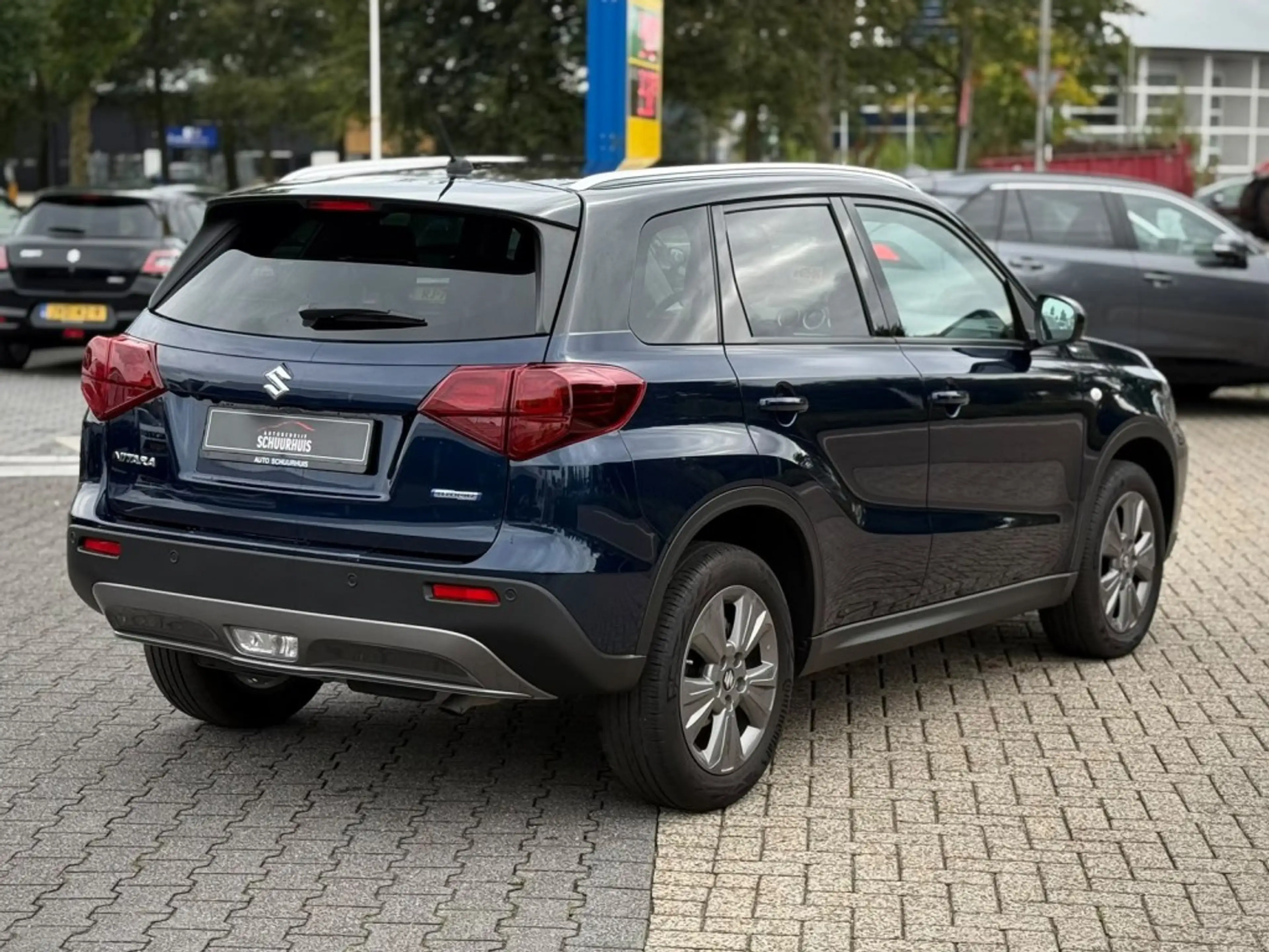 Suzuki Vitara 1.4 SELECT TWO TONE CARPLAY CAMERA ADDAPTIVE CRUIS — photo 5