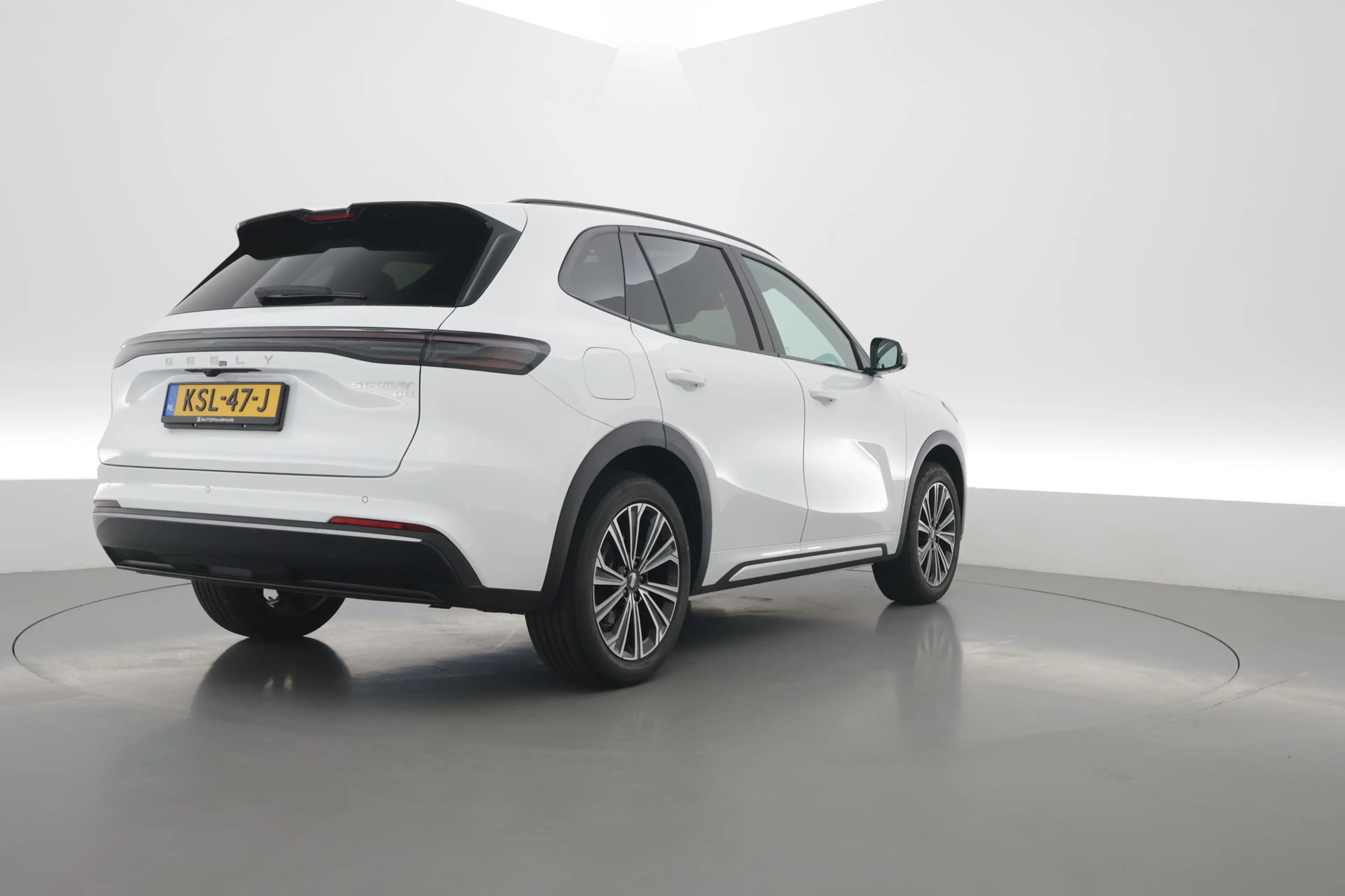 Geely Starray EM-i 1.5 Max | 18.4 kWh Batterij | 83km WLTP | Stoel- s — photo 2