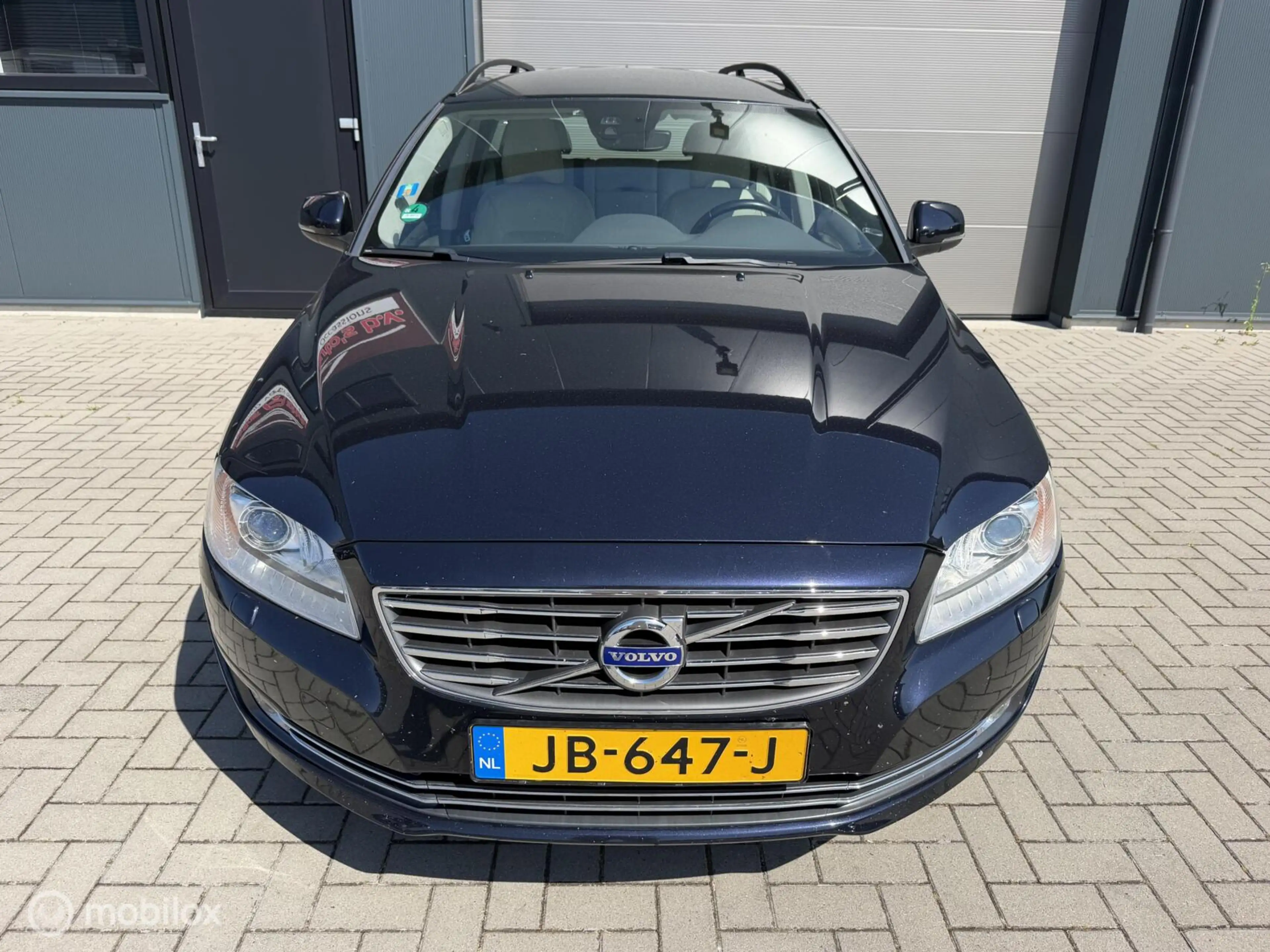 Volvo V70 2.0 D3 Polar+ — photo 2