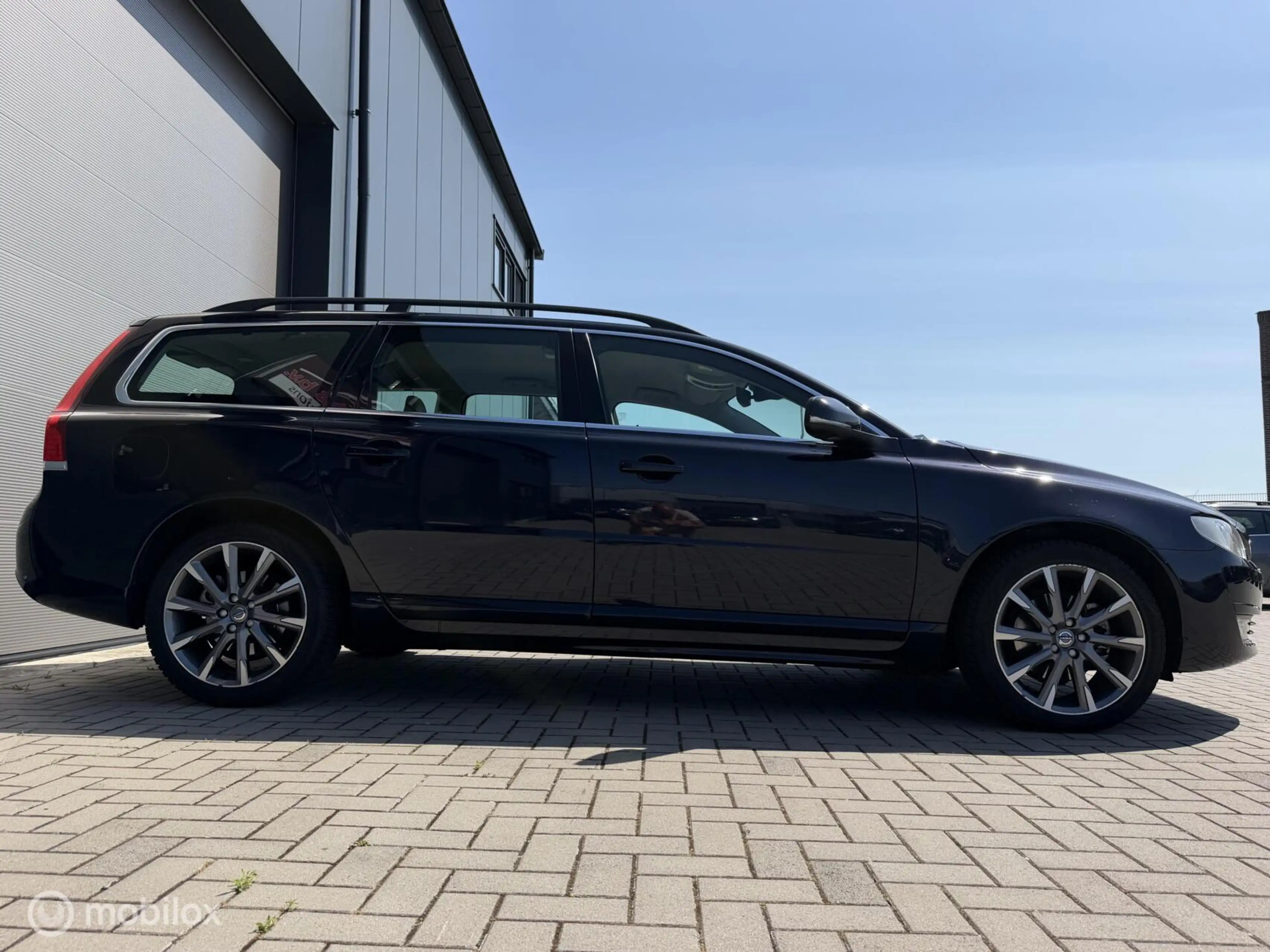 Volvo V70 2.0 D3 Polar+ — photo 4