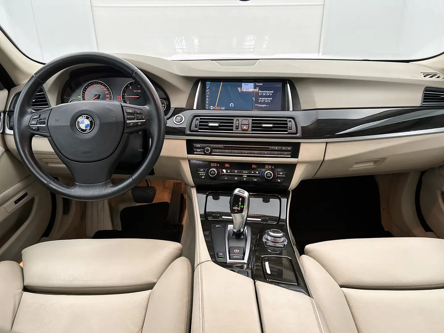 BMW 520 5-serie 520d High Executive(NL-auto, Perfect Onder Gris - 2