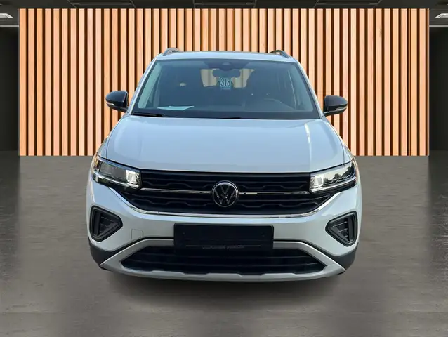 Volkswagen T-Cross view 15