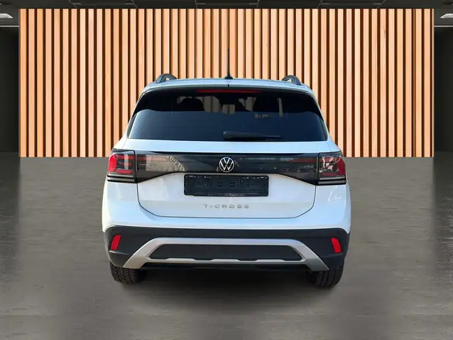 Volkswagen T-Cross view 17