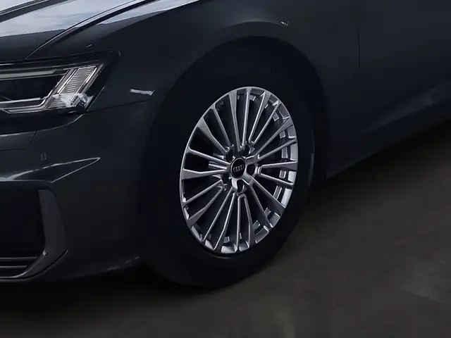 Audi A6 view 11