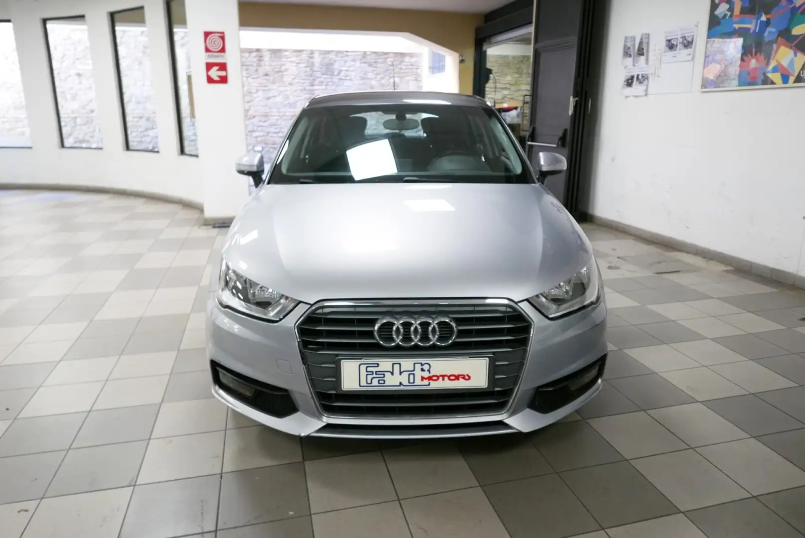Audi A1 Sportback 1.0 82 CV TFSI Zilver - 2