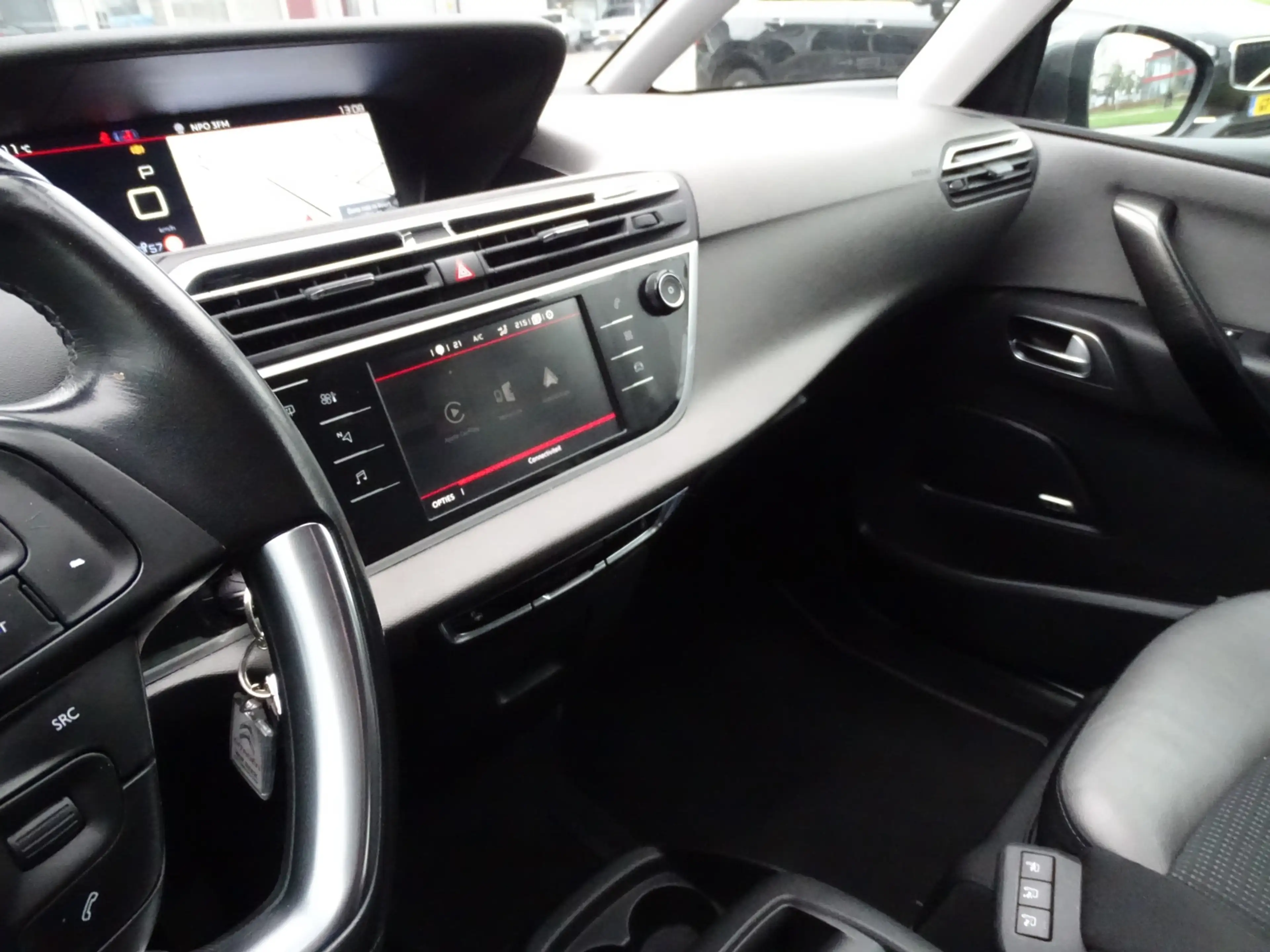 Citroen C4 Picasso 1.2 PureTech Shine Automaat | Camera | trekhaak — photo 10