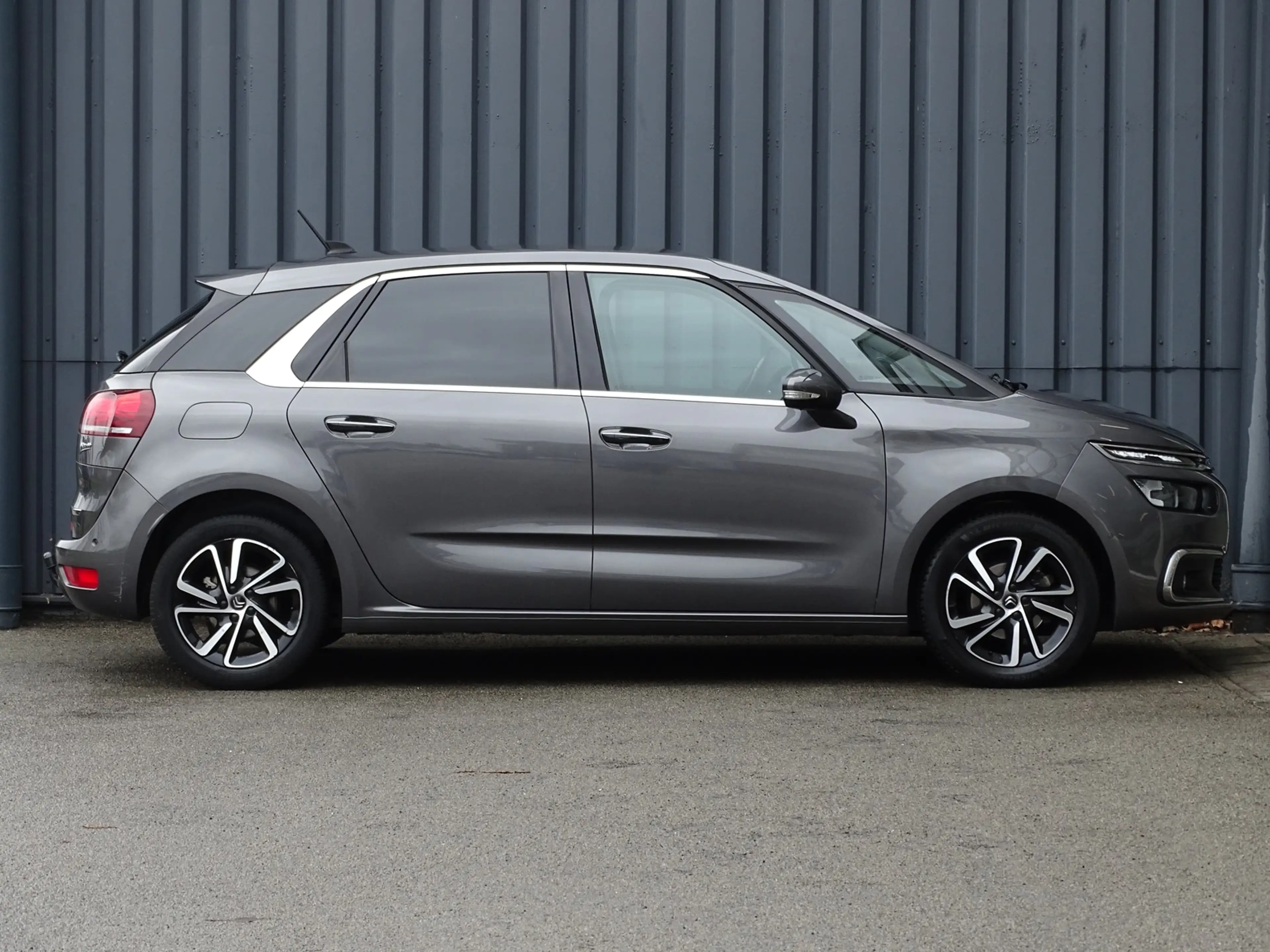 Citroen C4 Picasso 1.2 PureTech Shine Automaat | Camera | trekhaak — photo 4