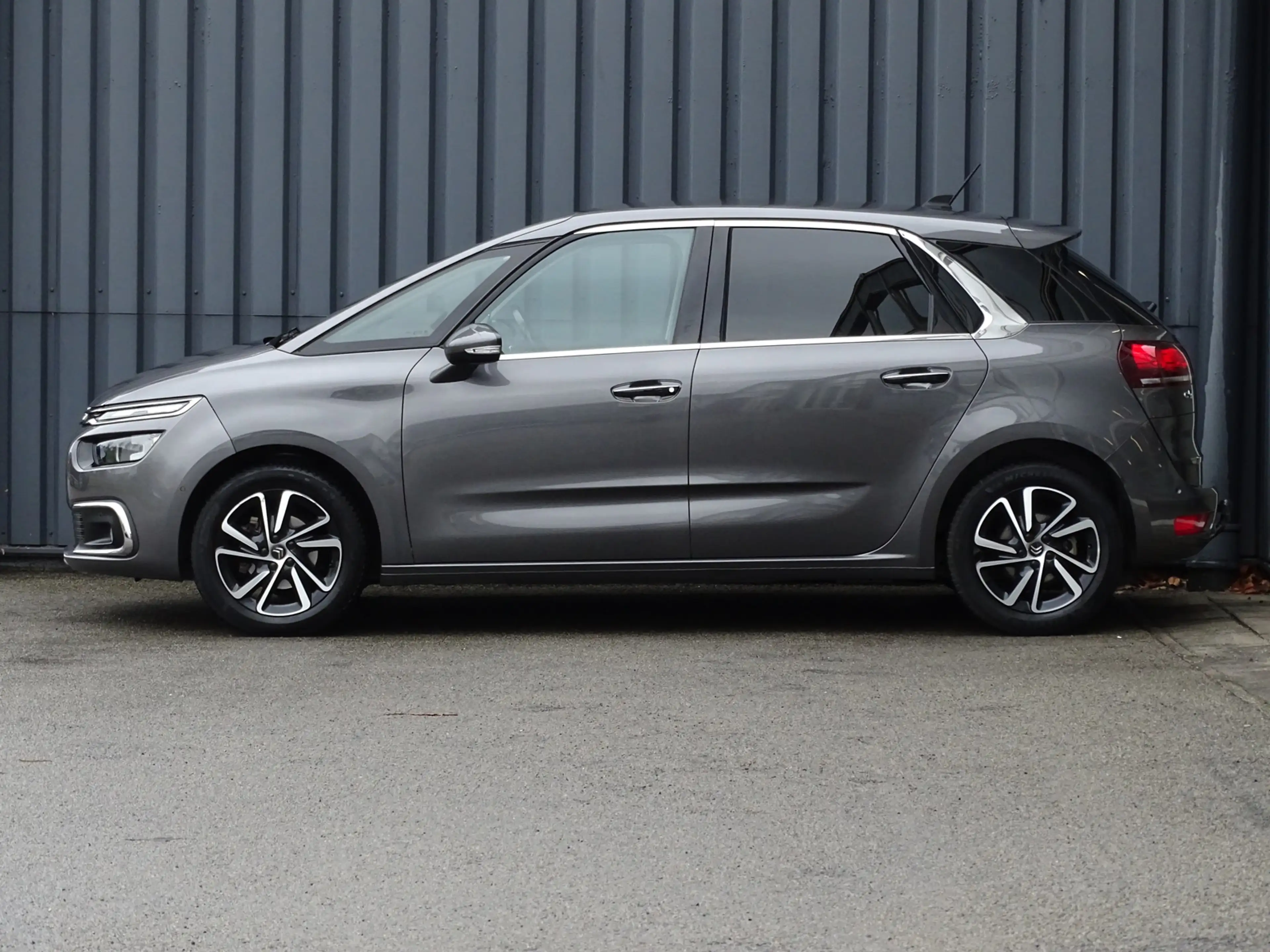 Citroen C4 Picasso 1.2 PureTech Shine Automaat | Camera | trekhaak — photo 3