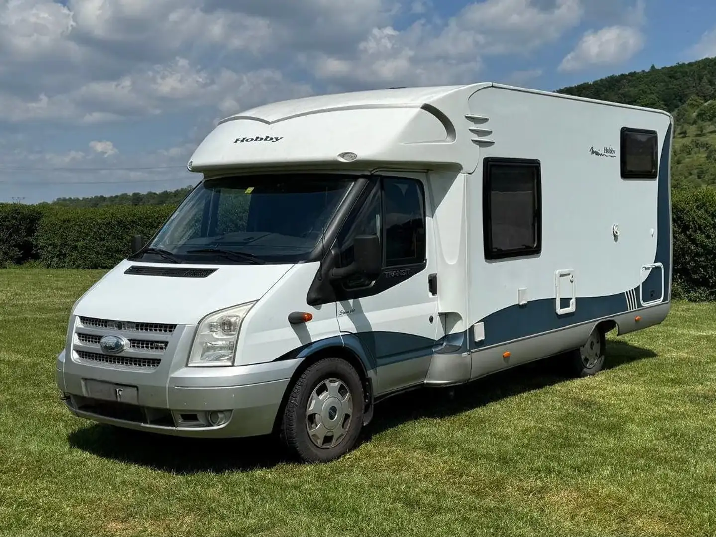 Ford Transit Wohnmobil | Hobby T 600 GLFC Blanc - 2