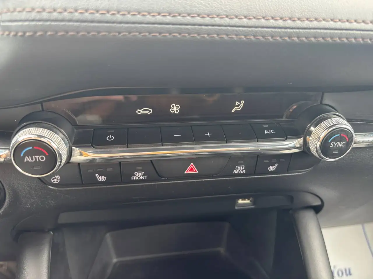 Mazda 3 снимка Mazda 3