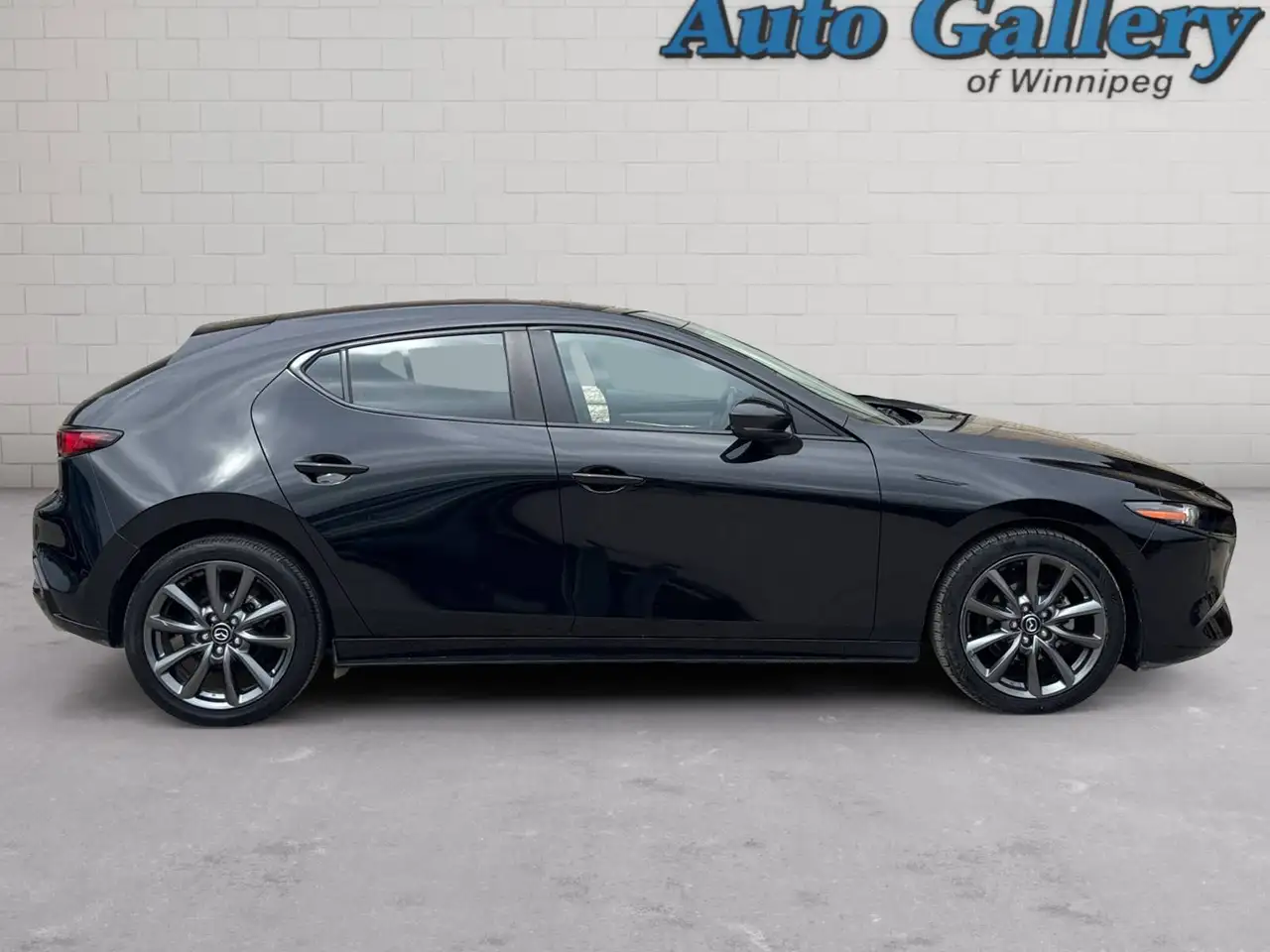 Mazda 3 снимка Mazda 3