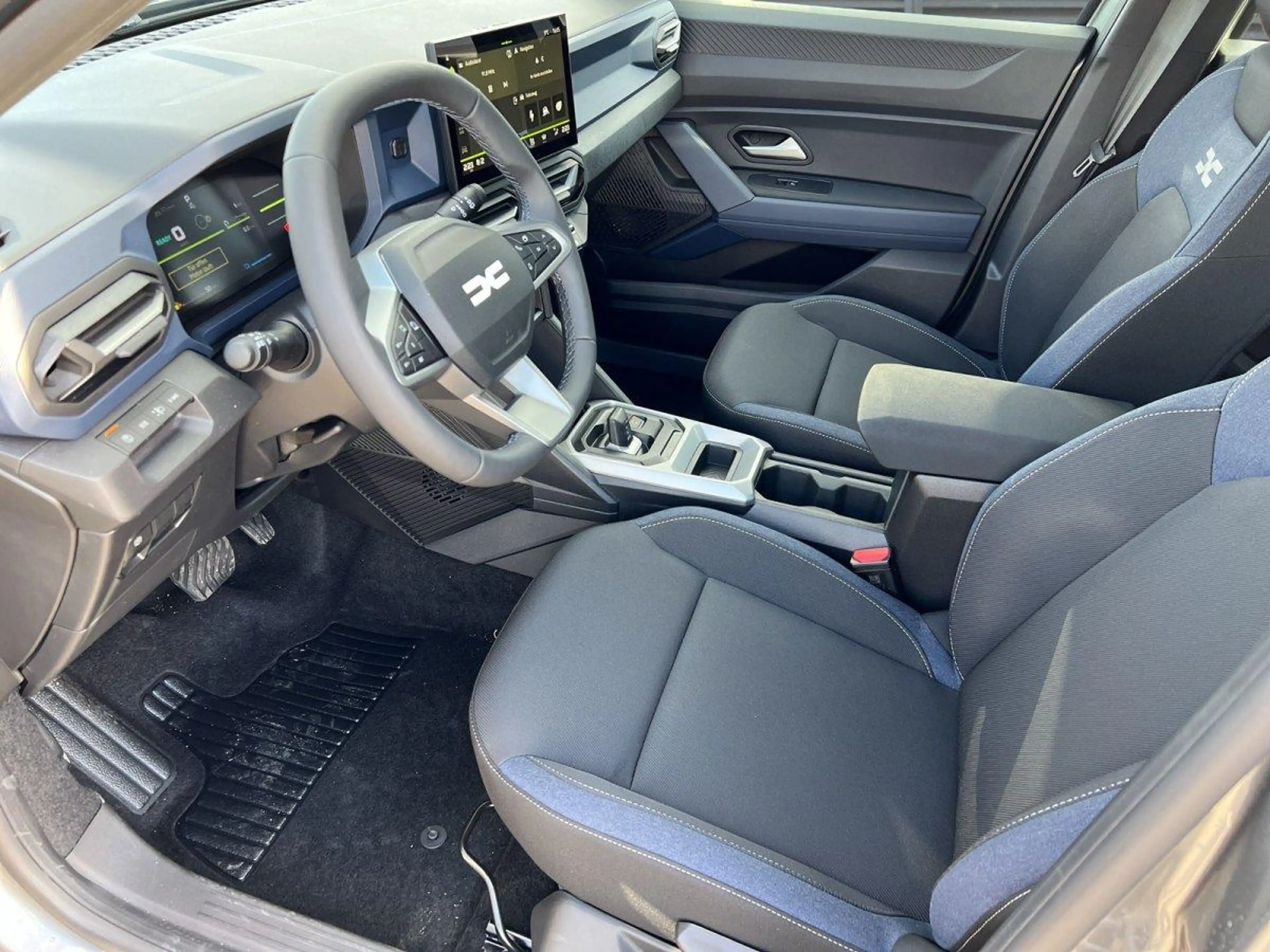 Dacia Bigster Expression SHZ+MV-Kamera Hybrid 155 116 kW (158... — photo 4