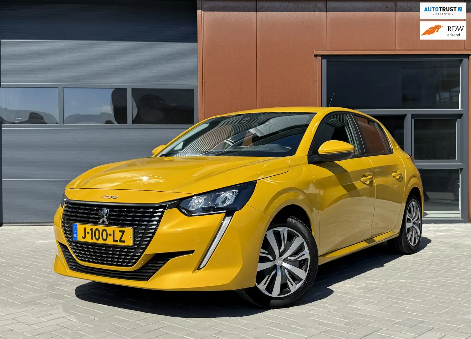 Peugeot 208 1.2 PureTech Active | CarPlay | NAP | Airco | Crui Geel - 1