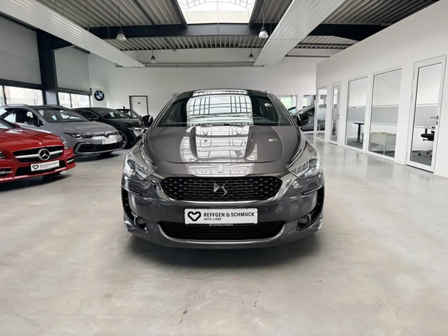 DS Automobiles DS 5 DS5 AUTOMAT+NAVI+LEDER+XENON+PANO+KAMERA+KEYLESS Grau - 2